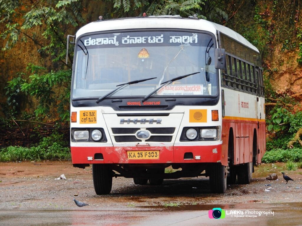 KSRTC-NEKRTC KA-35-F-303 Dharmasthala - Mundaragi