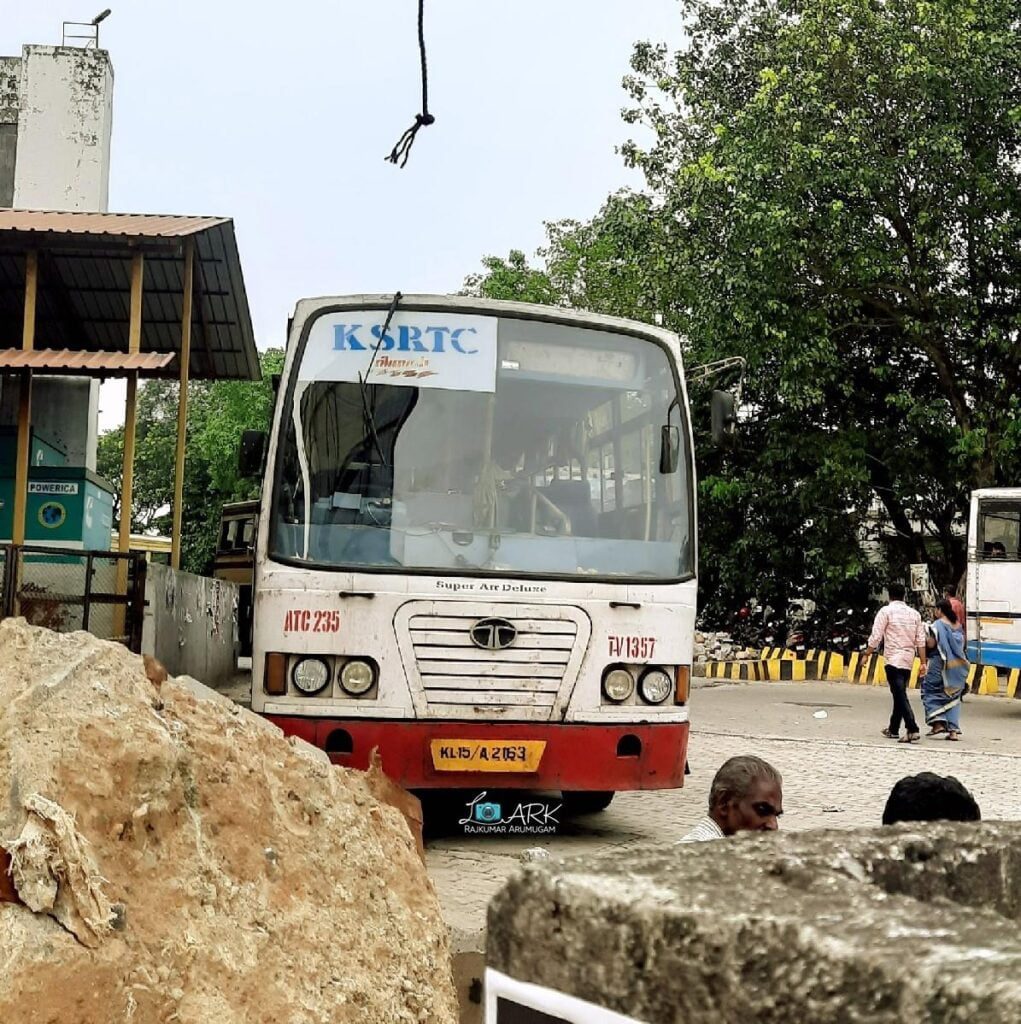 KSRTC ATC 235 Kozhikode - Thiruvananthapuram Minnal Super Deluxe Bus Timings