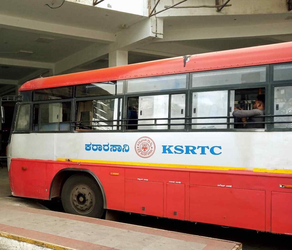 KSRTC KA-18-F-0925 Hassan to Gadag Bus Timings